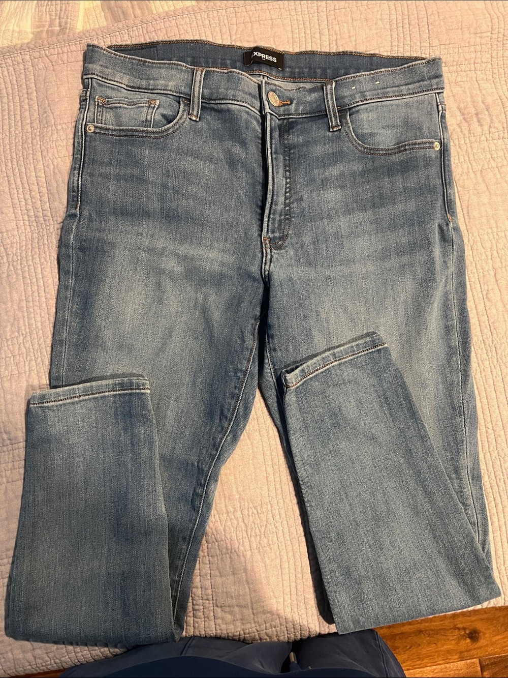 Express Women’s Light Blue Skinny Stretch Jeans